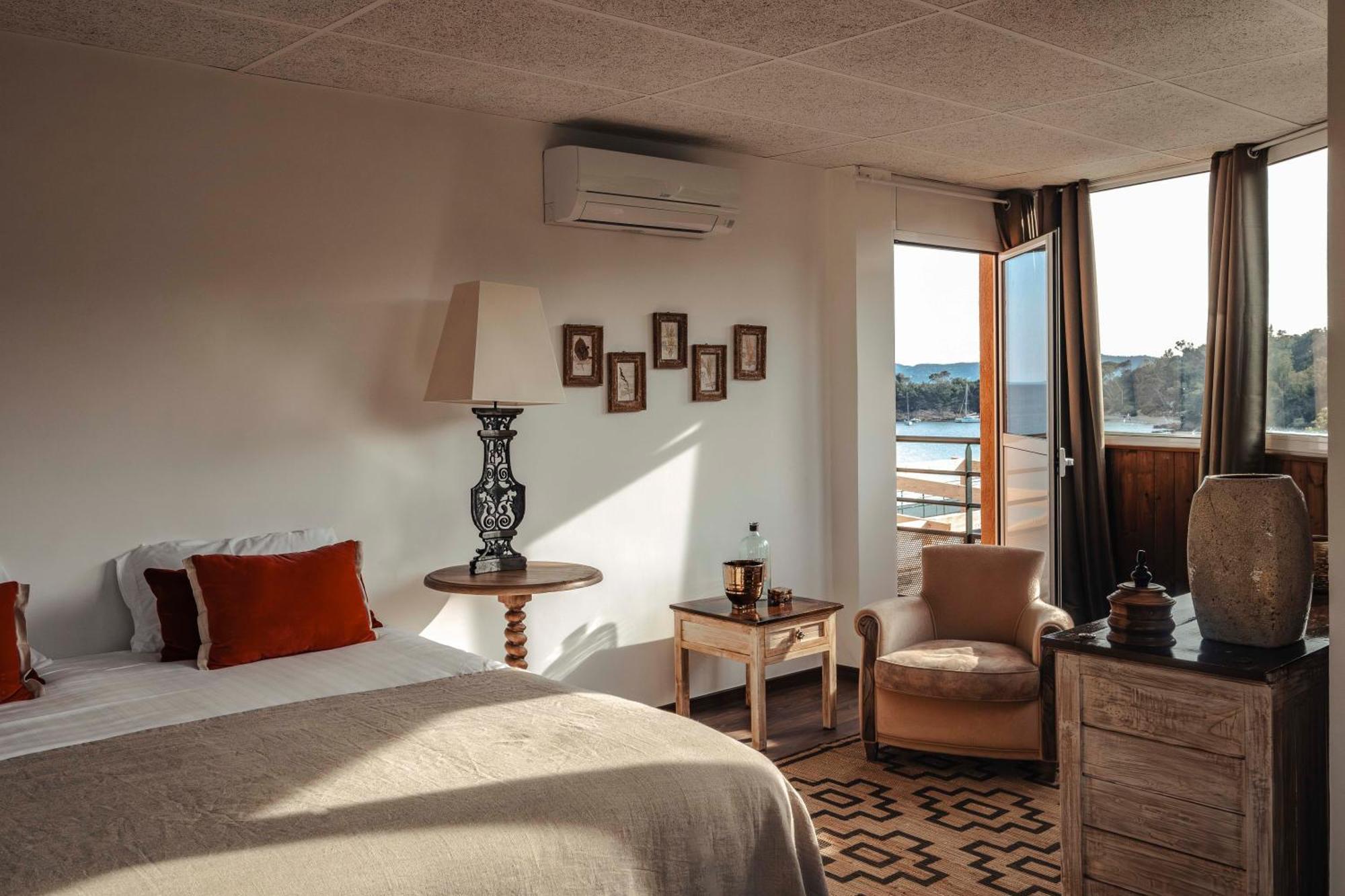 Surplage Hotel Cavaliere Le Lavandou Buitenkant foto