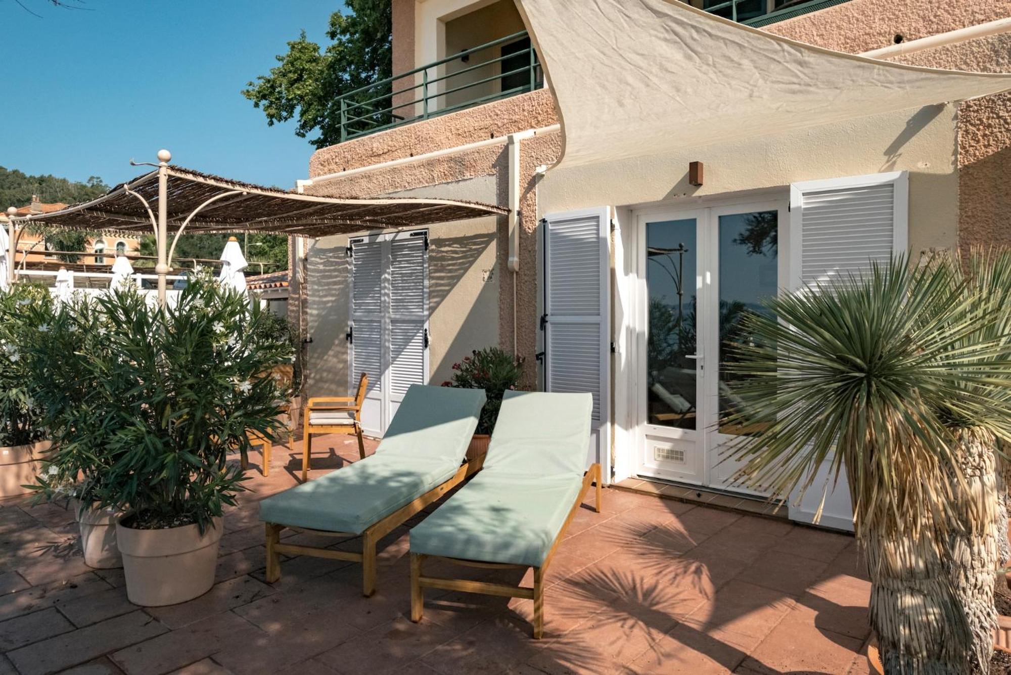 Surplage Hotel Cavaliere Le Lavandou Buitenkant foto