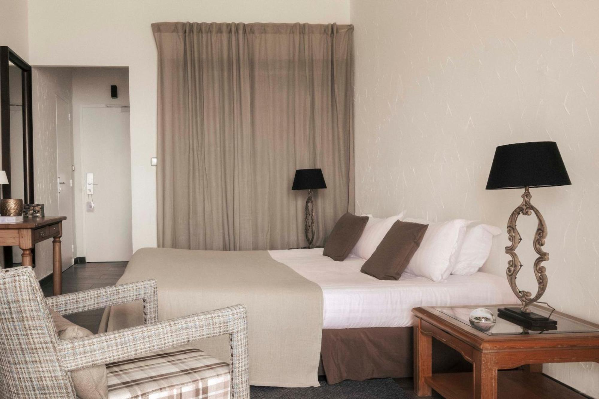 Surplage Hotel Cavaliere Le Lavandou Buitenkant foto
